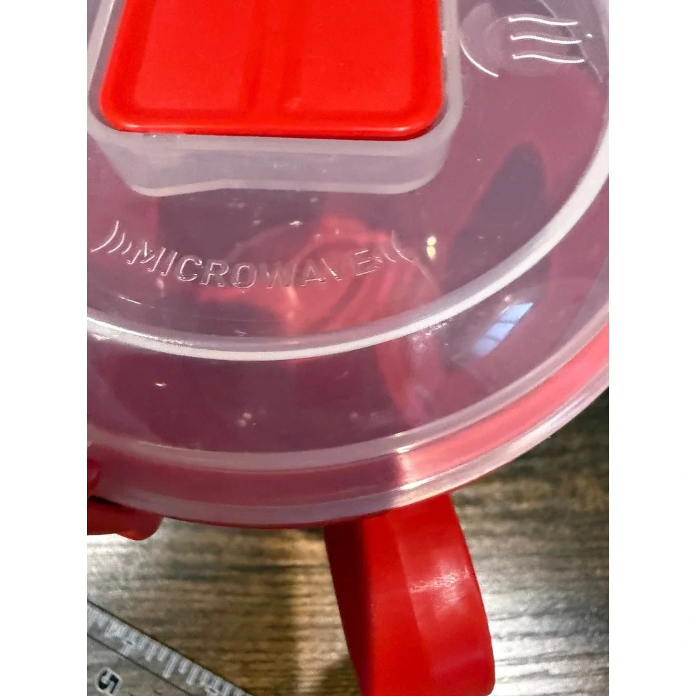 Sistema Red Microwave Soup Mug BPA Free Plastic Container/ Vent Lid 22oz 2010